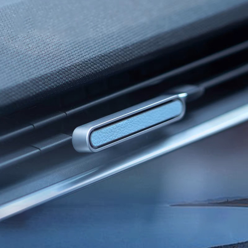 Car Vent Clip 102